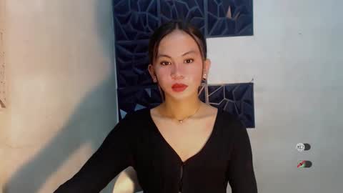 sofia_sweetheart18 online show from November 8, 11:46 am