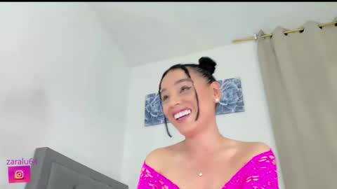 laura online show from May 4, 3:35 am
