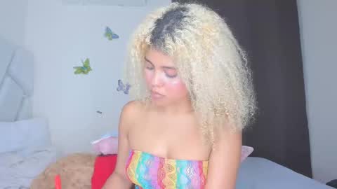 sofiacastillo01 online show from March 5, 12:52 am