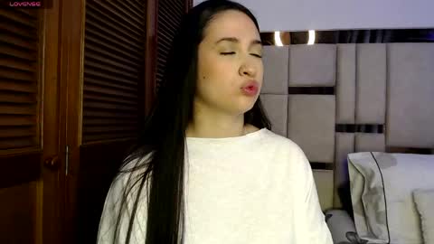 sofiaduque_26 online show from June 8, 7:59 pm