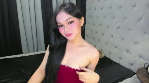 sofiamojic online show from July 3, 7:07 pm