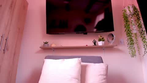 sofiavelez01 online show from May 16, 4:16 pm