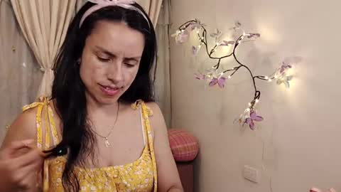 Sofi Bella online show from April 13, 7:07 pm