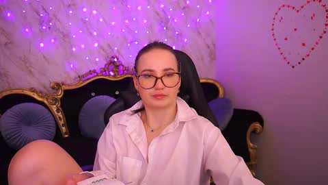 Sofie online show from March 5, 1:25 am