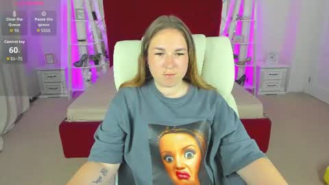 sofii_darling online show from June 11, 5:00 pm