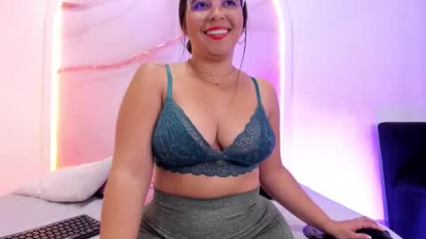 Sofii Lopezz online show from November 6, 11:35 am