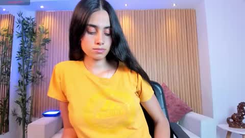 Sofiia  Everyday From 1400 to 2200 Col Time online show from November 24, 6:39 pm