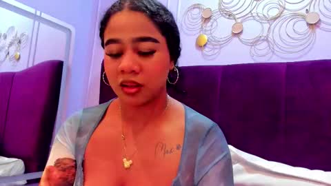 sofiifox online show from November 16, 2:35 am