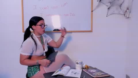      online show from October 22, 11:34 am