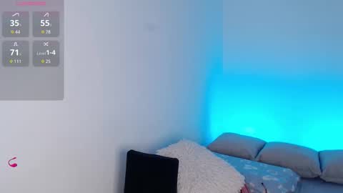 Lau  online show from November 27, 9:55 pm