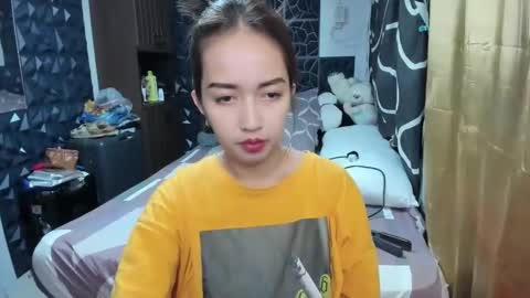 Snapshot of soft_angel8 chatting on October 24, 2:18 pm Angel online show from October 24, 2:18 pm