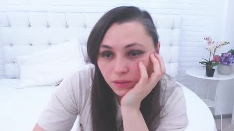 Lilly online show from December 22, 6:09 am