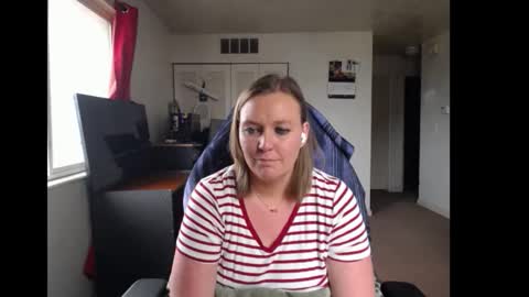 Rose online show from November 18, 8:34 pm