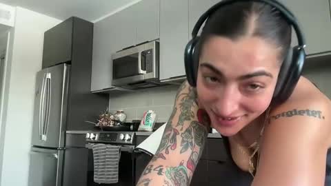 Soft Heat Maria online show from December 17, 2:35 pm