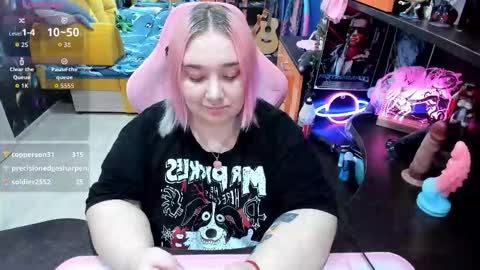 Sofie online show from October 18, 8:18 am