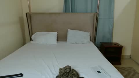 softlysinful online show from October 22, 7:04 pm