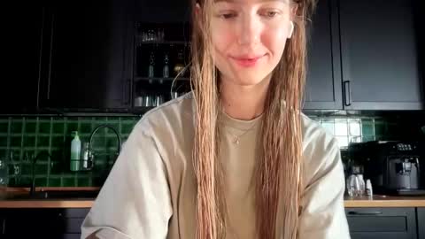 Bella online show from February 26, 4:38 am