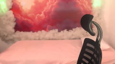 solarboom18 online show from October 7, 3:02 am