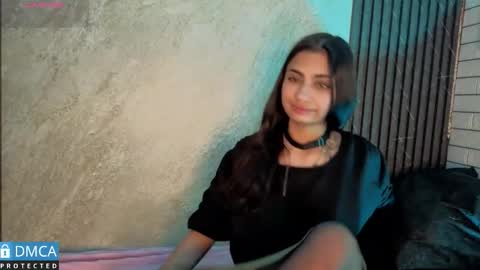 Sol  online show from September 25, 7:10 pm