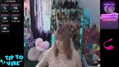 Snapshot of solesticia chatting on February 17, 7:01 pm solesticia online show from February 17, 7:01 pm