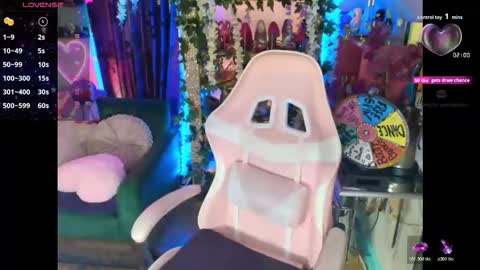 Snapshot of solesticia chatting on October 17, 10:14 pm solesticia online show from October 17, 10:14 pm