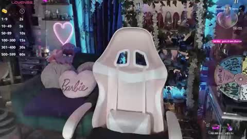 Snapshot of solesticia chatting on October 16, 1:38 am solesticia online show from October 16, 1:38 am