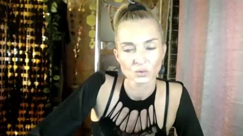 Sonia online show from August 8, 2:16 pm