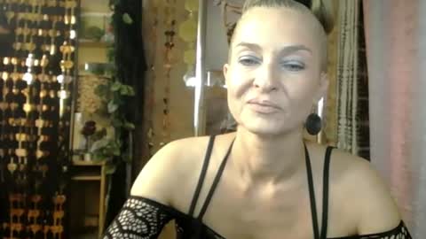 Sonia online show from July 7, 1:48 pm