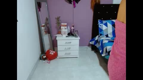 soniahardass online show from March 6, 11:42 pm