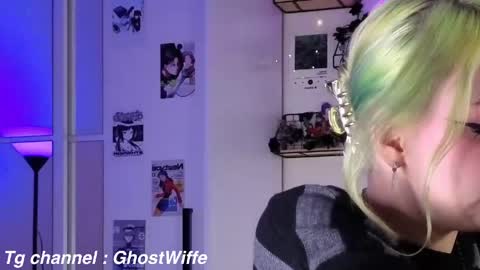 Your ghost wife online show from April 5, 9:56 pm