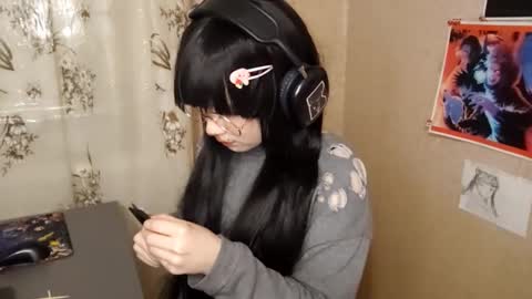 Mila online show from March 3, 5:31 pm