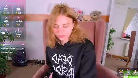 Snapshot of sookonstellita chatting on October 13, 8:55 pm Litta online show from October 13, 8:55 pm
