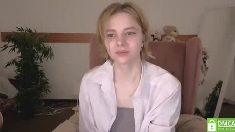 Litta online show from March 18, 1:11 am