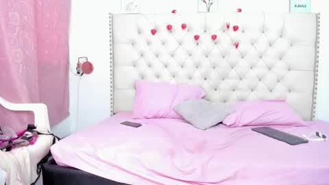 sophia__beauty online show from November 6, 2:09 pm