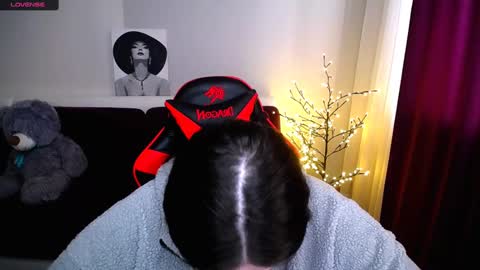 sophia__olsen online show from February 27, 9:40 am