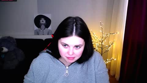 sophia__olsen online show from February 25, 12:38 pm