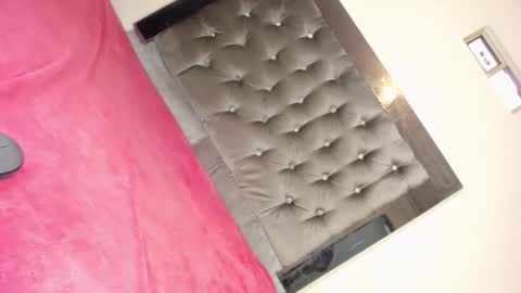 sophia_horny19 online show from September 30, 11:21 am