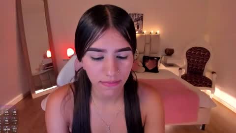 Snapshot of sophia_rincon chatting on September 16, 7:50 pm Sophia Rincon online show from September 16, 7:50 pm