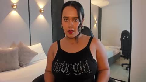 sophia_solerr online show from February 26, 8:23 pm