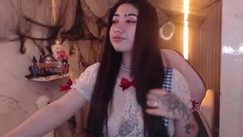 Snapshot of sophia_tf chatting on October 21, 2:21 pm Sophia online show from October 21, 2:21 pm