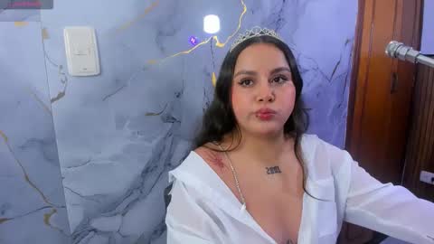 SHOPIA online show from November 18, 11:57 am