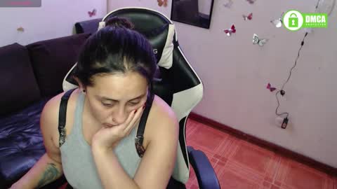 sophiaa_vega_ online show from November 13, 2:03 am