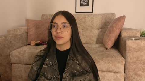 sophiacolemann online show from April 11, 1:43 am