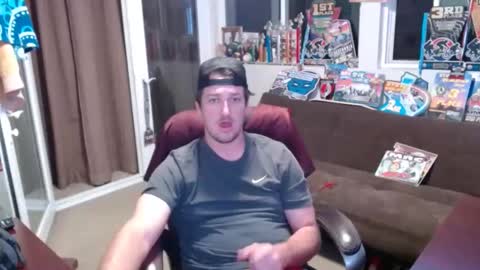 Snapshot of sophiaroze chatting on March 1, 9:07 am sophiaroze online show from March 1, 9:07 am