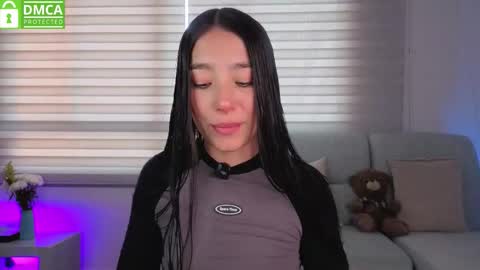 Sophie  online show from December 1, 2:37 pm