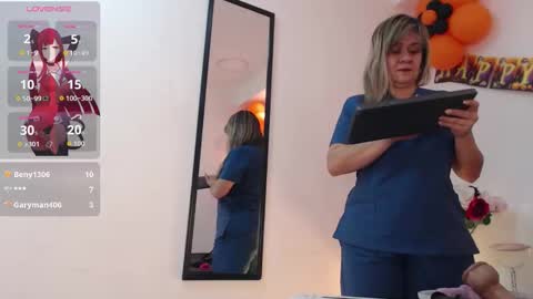 Sophie online show from October 28, 2:01 am