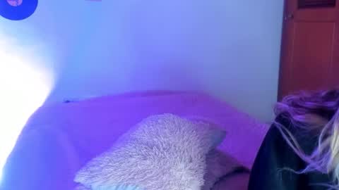 Sophie online show from March 3, 5:14 am