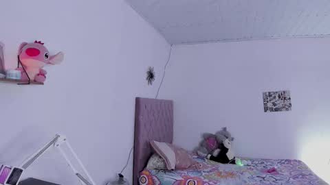 sophie doll online show from February 4, 10:57 pm