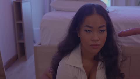 Sophie online show from August 8, 3:27 am