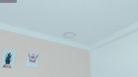 Sophie online show from April 14, 3:43 am